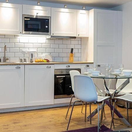 Pillo Rooms Serviced Apartments - Salford Manchester Eksteriør billede