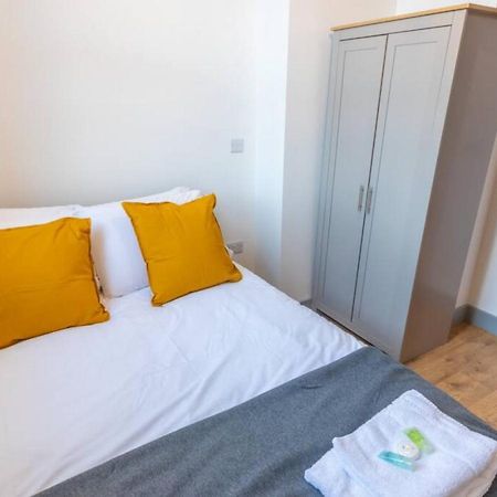 Pillo Rooms Serviced Apartments - Salford Manchester Eksteriør billede