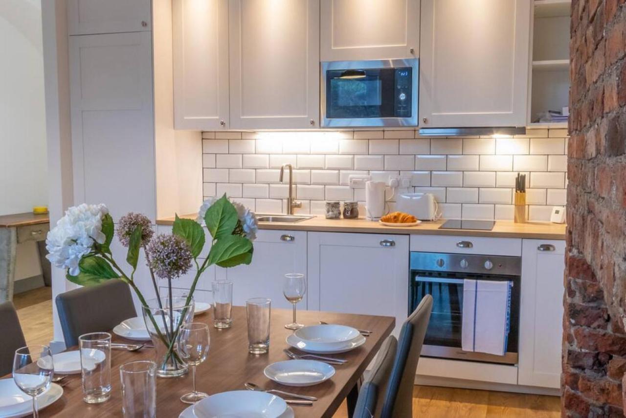Pillo Rooms Serviced Apartments - Salford Manchester Eksteriør billede