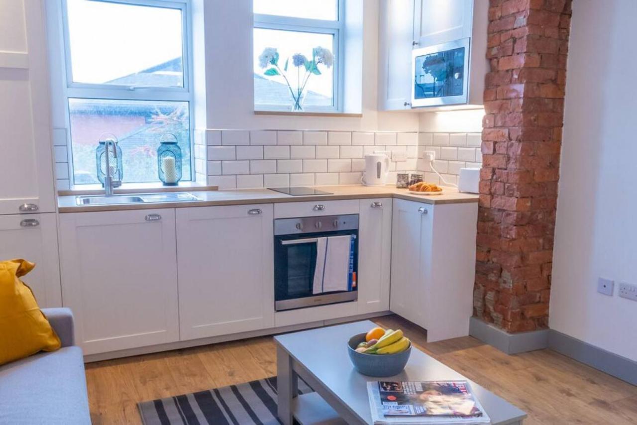 Pillo Rooms Serviced Apartments - Salford Manchester Eksteriør billede