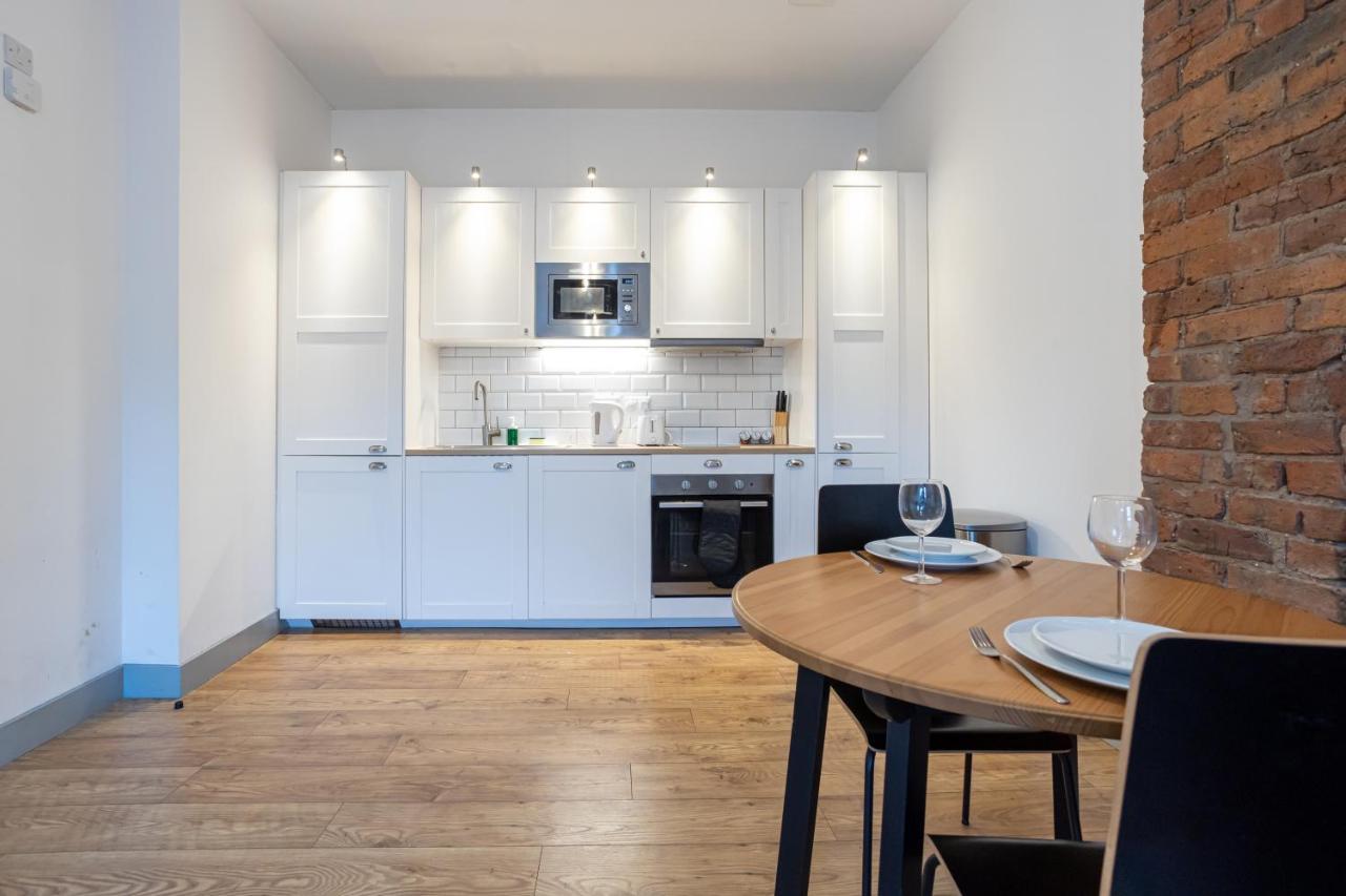 Pillo Rooms Serviced Apartments - Salford Manchester Eksteriør billede
