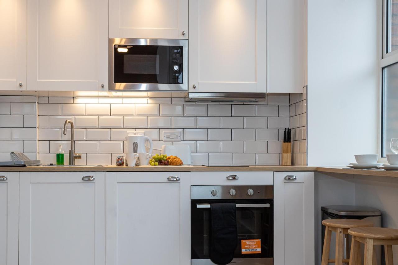 Pillo Rooms Serviced Apartments - Salford Manchester Eksteriør billede