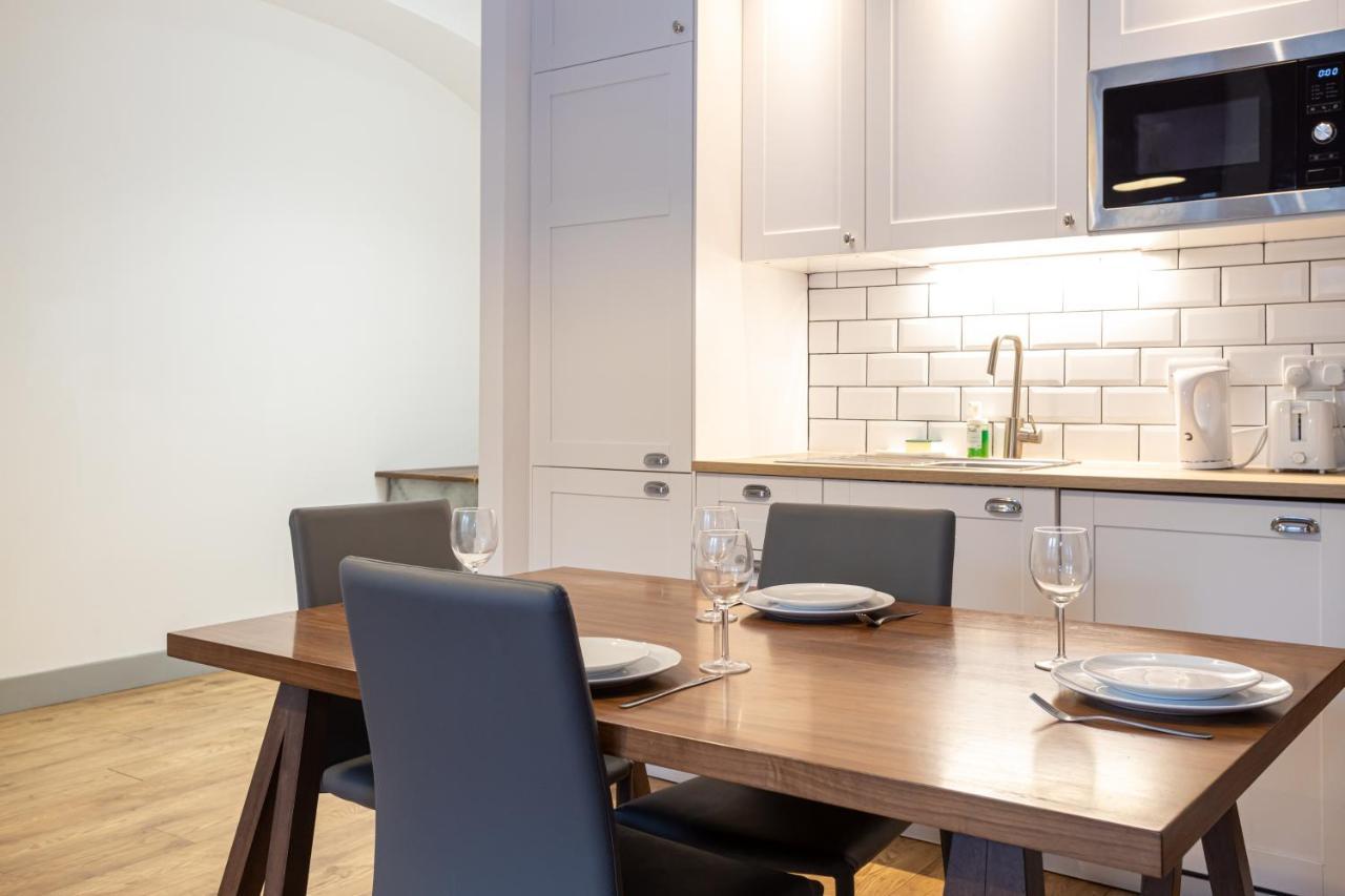 Pillo Rooms Serviced Apartments - Salford Manchester Eksteriør billede