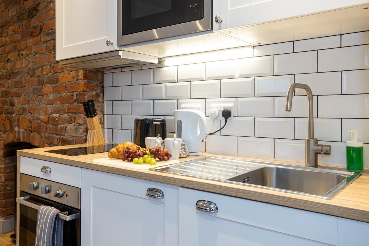 Pillo Rooms Serviced Apartments - Salford Manchester Eksteriør billede